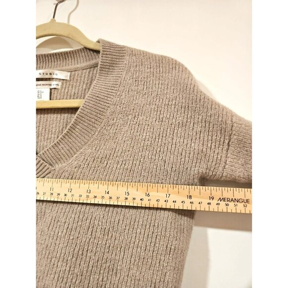 Max Studio 100% Extra Fine Merino Wool Ribbed Cropped Sweater Women Small Beige - Picture 6 of 8